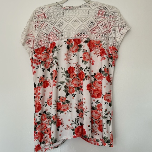 Bobbie Brooks Plus Size Floral and Lace Blouse with Necklace - Picture 6 of 8